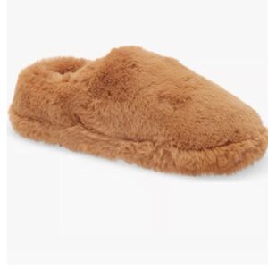 NWT SKIMS Teddy Bear Slippers 🧸✨